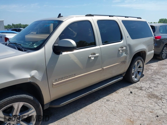 2007 Chevrolet Suburban LS with VIN 1GNFC16087J218794, listed as a IAAI auction lot 42700630 with 262,428 mi miles and . Bid and sale history available at DreamBid. Image 6.