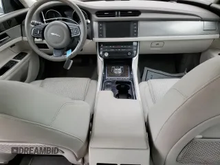 2016 Jaguar XF 35t Prestige with VIN SAJBK4BV6GCY18412, listed as a Copart auction lot 80881134 with 91,657 mi miles and Clean Title. Bid and sale history available at carsss.com. Image 8.