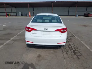 2017 Hyundai Sonata SE z VIN 5NPE24AF8HH575715, wystawiony jako IAAI lot #42030675 z przebiegiem 109 976 mil mil oraz . Historia ofert i sprzedaży dostępna na DreamBid. Obrazek 17.