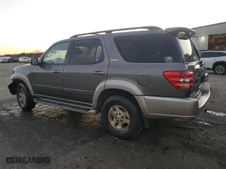 2004 Toyota Sequoia SR5 with VIN 5TDZT34AX4S218937, listed as a Copart auction lot 88211735 with 0 mi miles and Salvage Title. Bid and sale history available at carsss.com. Image 2.