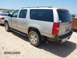 2008 Chevrolet Suburban LTZ с VIN 1GNFC16J18R119018, выставлен на аукционе IAAI как лот 42677575 с пробегом 338 879 миль миль и . История ставок и продаж доступна на DreamBid. Изображение 3.