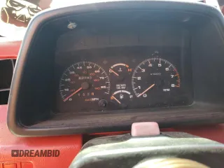 1990 Geo Tracker z VIN 2CNBJ18U7L6220617, wystawiony jako Copart lot #75265974 z przebiegiem 43 743 mil mil oraz Nie do naprawy. Historia ofert i sprzedaży dostępna na DreamBid. Obrazek 9.