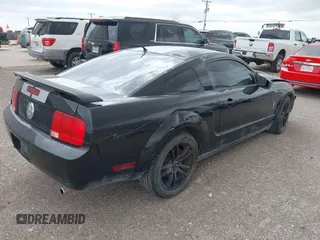 2006 Ford Mustang Standard with VIN 1ZVFT80N765224516, listed as a IAAI auction lot 42401817 with 159,911 mi miles and . Bid and sale history available at DreamBid. Image 4.
