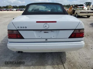 1995 Mercedes-Benz E Class with VIN WDBEA66E5SC280927, listed as a Copart auction lot 77246224 with 84,599 mi miles and Non Repairable. Bid and sale history available at carsss.com. Image 6.