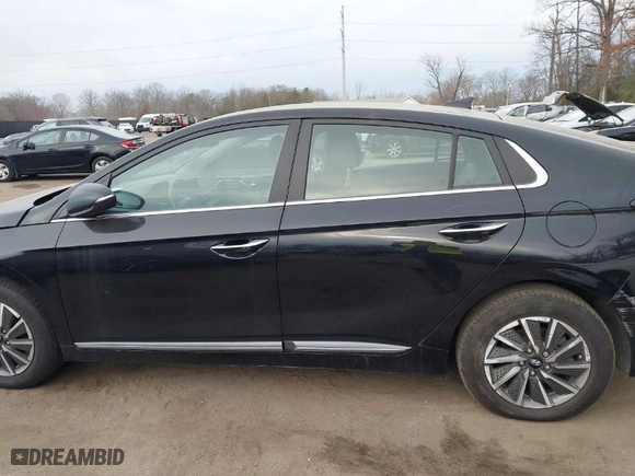 2021 Hyundai Ioniq Electric Limited with VIN KMHC85LJ1MU079180, listed as a IAAI auction lot 41503959 with 33,679 mi miles. Bid and sale history available at carsss.com. Image 14.