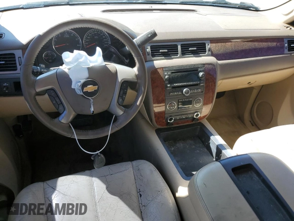 2014 Chevrolet Tahoe LT with VIN 1GNSCBE08ER192587, listed as a Copart auction lot 49216975 with 178,595 mi miles and Salvage title. Bid and sale history available at DreamBid. Image 8.