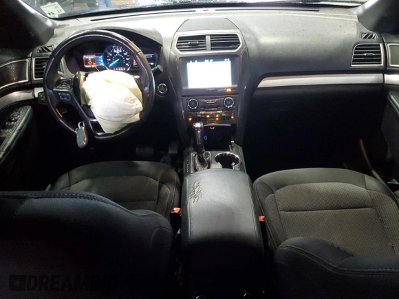 2017 Ford Explorer XLT with VIN 1FM5K7DH4HGD78362, listed as a Copart auction lot 51101545 with 127,091 mi miles and Salvage Title. Bid and sale history available at DreamBid. Image 8.