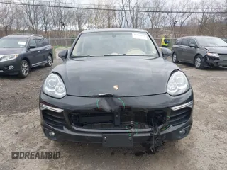 2015 Porsche Cayenne Diesel with VIN WP1AF2A29FLA31039, listed as a IAAI auction lot 42042677 with 157,884 mi miles and . Bid and sale history available at DreamBid. Image 6.