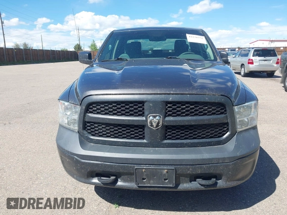 2018 Ram 1500 Express z VIN 1C6RR7FG2JS285033, wystawiony jako IAAI lot #42278751 z przebiegiem 203 340 mil mil oraz . Historia ofert i sprzedaży dostępna na DreamBid. Obrazek 6.