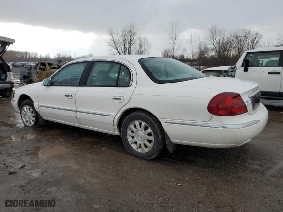 1999 Lincoln Continental with VIN 1LNHM97VXXY608466, listed as a Copart auction lot 45400935 with 155,333 mi miles and Salvage Title. Bid and sale history available at carsss.com. Image 2.