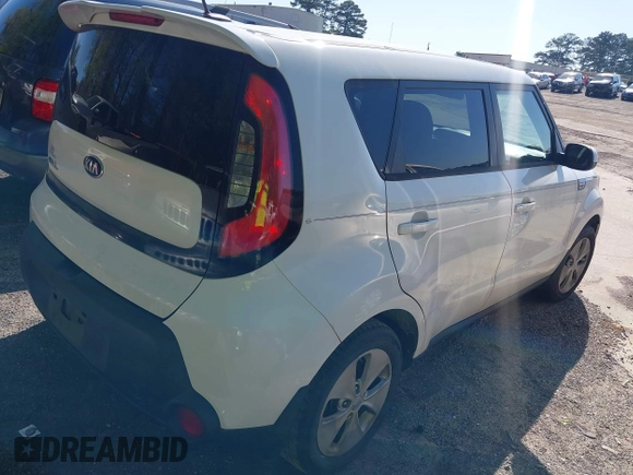 2015 Kia Soul with VIN KNDJN2A22F7797790, listed as a IAAI auction lot 42006677 with 212,719 mi miles and . Bid and sale history available at DreamBid. Image 4.