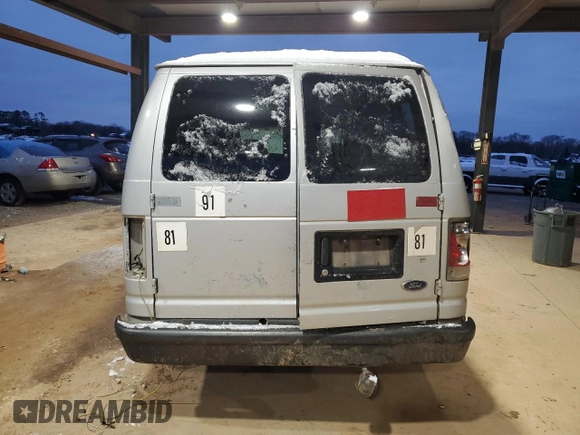 2004 Ford Econoline Passenger XL with VIN 1FBSS31L04HA31211, listed as a Copart auction lot 45018845 with 388,248 mi miles and Salvage Title. Bid and sale history available at carsss.com. Image 6.