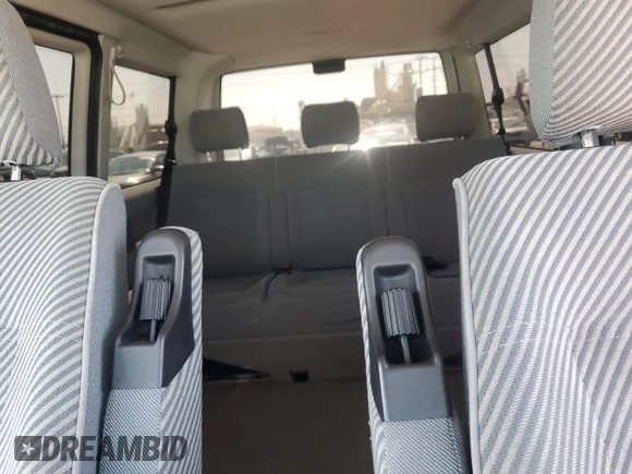 1999 Volkswagen EuroVan GLS с VIN WV2KH2705XH017697, выставлен на аукционе Copart как лот 69303664 с пробегом 156 811 миль миль и Списание • Salvage title. История ставок и продаж доступна на DreamBid. Изображение 10.