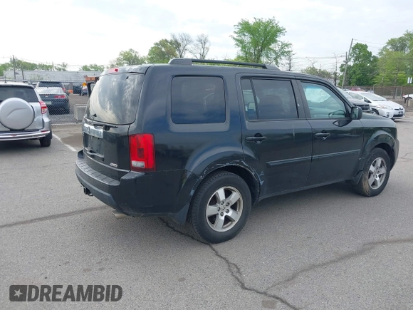 2011 Honda Pilot EX-L with VIN 5FNYF4H61BB078003, listed as a IAAI auction lot 42181724 with 327,236 mi miles and . Bid and sale history available at carsss.com. Image 4.