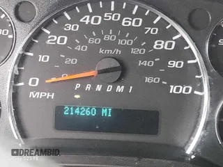 2013 Chevrolet Express Cargo z VIN 1GCWGFCA4D1137326, wystawiony jako IAAI lot #42250069 z przebiegiem 214 260 mil mil oraz . Historia ofert i sprzedaży dostępna na DreamBid. Obrazek 1.