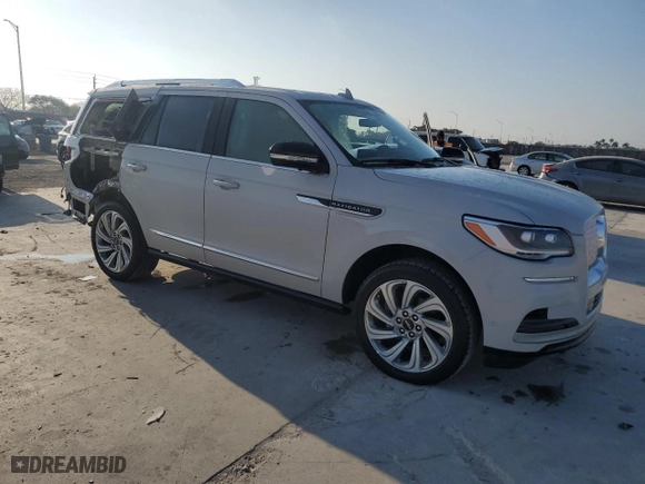 2024 Lincoln Navigator Premiere with VIN 5LMJJ2NG4REL23740, listed as a Copart auction lot 48403485 with 198 mi miles and Salvage Title. Bid and sale history available at carsss.com. Image 4.