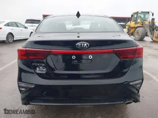 2020 Kia Forte LXS with VIN 3KPF24AD1LE234589, listed as a IAAI auction lot 41500068 with NaN miles. Bid and sale history available at carsss.com. Image 17.