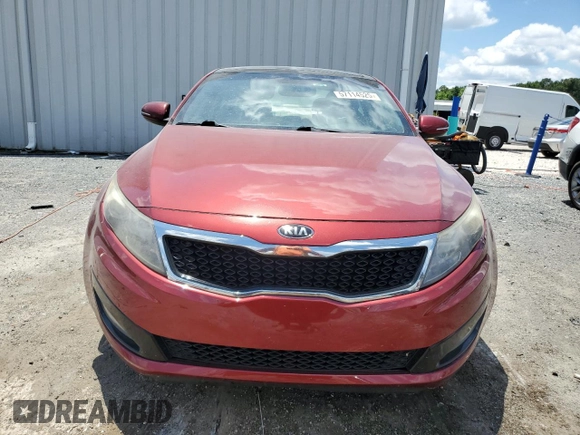 2013 Kia Optima EX z VIN 5XXGN4A75DG183192, wystawiony jako Copart lot #57114525 z przebiegiem 201 167 mil mil oraz Czysty tytuł • Clean title. Historia ofert i sprzedaży dostępna na DreamBid. Obrazek 5.