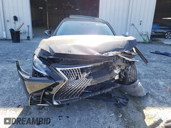 2018 Lexus LS 500 z VIN JTHB51FF1J5005657, wystawiony jako Copart lot #42303805 z przebiegiem 40 345 mil mil oraz Szkoda całkowita • Salvage title. Historia ofert i sprzedaży dostępna na DreamBid. Obrazek 5.
