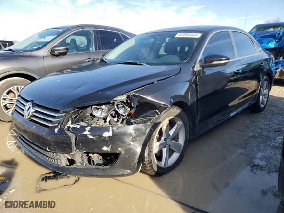 2012 Volkswagen Passat SE with VIN 1VWBH7A33CC008015, listed as a Copart auction lot 84952004 with 195,051 mi miles and Salvage Title. Bid and sale history available at carsss.com. Image 1.