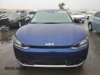 2023 Kia EV6 Wind with VIN KNDC3DLCXP5101979, listed as a Copart auction lot 43812005 with 5,884 mi miles and Salvage Title. Bid and sale history available at carsss.com. Image 5.