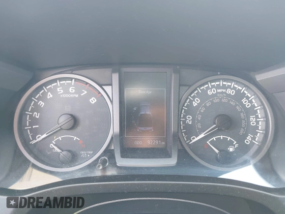 2017 Toyota Tacoma SR5 z VIN 5TFCZ5AN9HX070030, wystawiony jako IAAI lot #42212141 z przebiegiem 92 291 mil mil oraz . Historia ofert i sprzedaży dostępna na DreamBid. Obrazek 7.