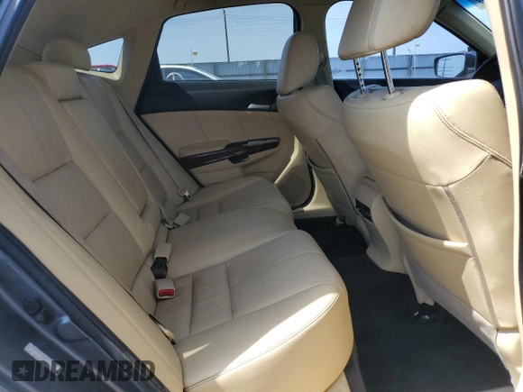 2010 Honda Crosstour EX-L z VIN 5J6TF2H59AL001889, wystawiony jako Copart lot #58248045 z przebiegiem 18 779 mil mil oraz Szkoda całkowita • Salvage title. Historia ofert i sprzedaży dostępna na DreamBid. Obrazek 11.