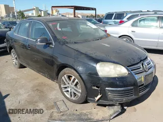 2005 Volkswagen Jetta 2.5L with VIN 3VWDG71K65M601436, listed as a IAAI auction lot 42653875 with 241,311 mi miles and . Bid and sale history available at DreamBid. Image 1.