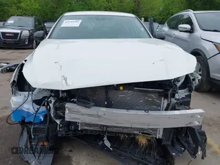 2025 Nissan Altima SV with VIN 1N4BL4DV0SN375282, listed as a IAAI auction lot 42149701 with 5,020 mi miles and . Bid and sale history available at DreamBid. Image 6.