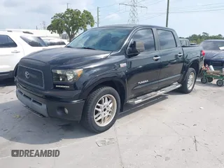 2008 Toyota Tundra z VIN 5TBEV541X8S482775, wystawiony jako IAAI lot #42225319 z przebiegiem 177 683 mil mil oraz . Historia ofert i sprzedaży dostępna na DreamBid. Obrazek 17.