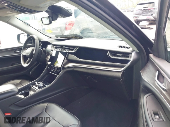 2024 Jeep Grand Cherokee with VIN 1C4RJYB63RC710199, listed as a IAAI auction lot 42484237 with 45,318 mi miles and . Bid and sale history available at DreamBid. Image 5.