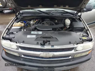 2003 Chevrolet Suburban LT z VIN 3GNFK16Z23G208162, wystawiony jako IAAI lot #41508649 z przebiegiem 329 695 mil mil oraz . Historia ofert i sprzedaży dostępna na DreamBid. Obrazek 10.