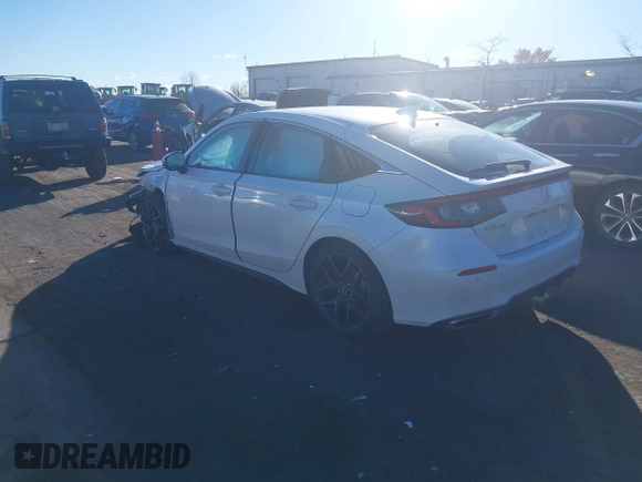 2024 Honda Civic Sport Touring z VIN 19XFL1G88RE019662, wystawiony jako IAAI lot #40801467 z przebiegiem 6 922 mil mil oraz . Historia ofert i sprzedaży dostępna na DreamBid. Obrazek 3.