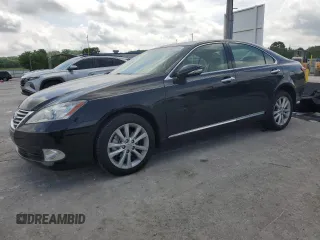 2012 Lexus ES 330 z VIN JTHBK1EG3C2507321, wystawiony jako Copart lot #56945815 z przebiegiem 116 859 mil mil oraz Czysty tytuł • Clean title. Historia ofert i sprzedaży dostępna na DreamBid. Obrazek 1.