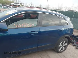 2022 Kia Niro LX with VIN KNDCB3LCXN5512079, listed as a IAAI auction lot 42090560 with 36,552 mi miles. Bid and sale history available at carsss.com. Image 15.