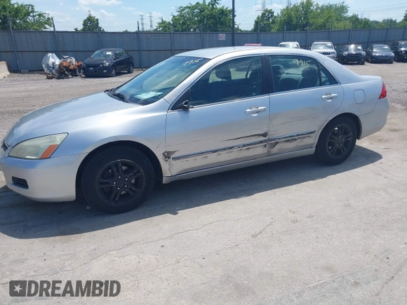 2007 Honda Accord LX SE с VIN 1HGCM56397A028272, выставлен на аукционе IAAI как лот 42579915 с пробегом 163 918 миль миль и . История ставок и продаж доступна на DreamBid. Изображение 2.