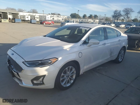 2020 Ford Fusion Plug-In Hybrid Titanium with VIN 3FA6P0SU4LR172029, listed as a Copart auction lot 44797125 with 109,507 mi miles and Salvage Title. Bid and sale history available at carsss.com. Image 1.