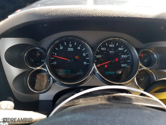 2010 Chevrolet Silverado 1500 LT with VIN 3GCRCSE05AG296469, listed as a Copart auction lot 48344515 with 338,527 mi miles and Salvage Title. Bid and sale history available at carsss.com. Image 9.