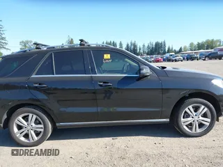 2013 Mercedes-Benz M 350 with VIN 4JGDA5HB2DA230135, listed as a IAAI auction lot 42097991 with 63,669 mi miles and . Bid and sale history available at carsss.com. Image 13.