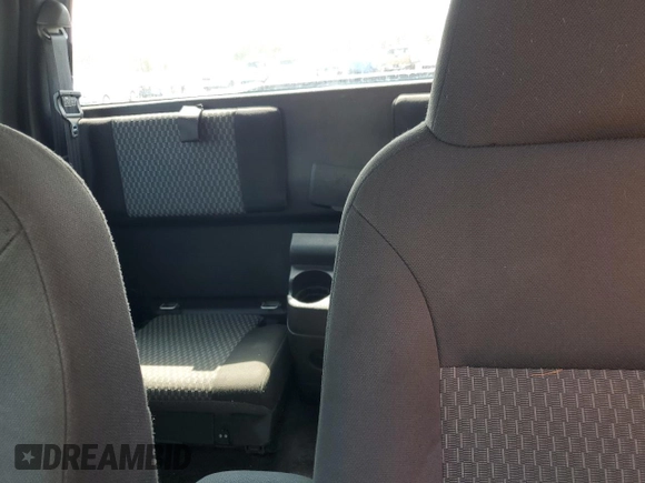 2008 GMC Canyon z VIN 1GTDT199388165327, wystawiony jako Copart lot #56152655 z przebiegiem 138 282 mil mil oraz Czysty tytuł • Clean title. Historia ofert i sprzedaży dostępna na DreamBid. Obrazek 10.