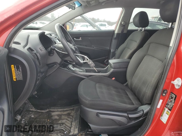 2012 Kia Sportage LX z VIN KNDPBCA25C7307217, wystawiony jako Copart lot #87857155 z przebiegiem 122 235 mil mil oraz Szkoda całkowita • Salvage title. Historia ofert i sprzedaży dostępna na DreamBid. Obrazek 7.