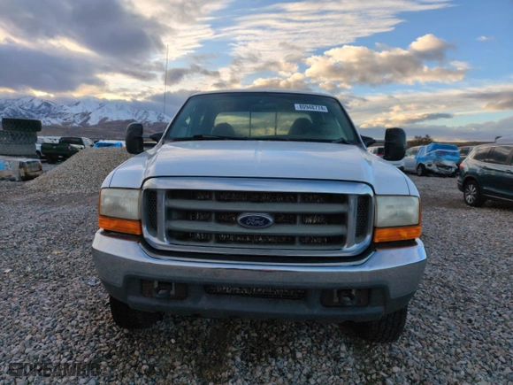 1999 Ford Super Duty F-350 SRW XL with VIN 1FTSW31S8XEA54359, listed as a Copart auction lot 80948774 with 207,130 mi miles and Salvage Title. Bid and sale history available at carsss.com. Image 5.