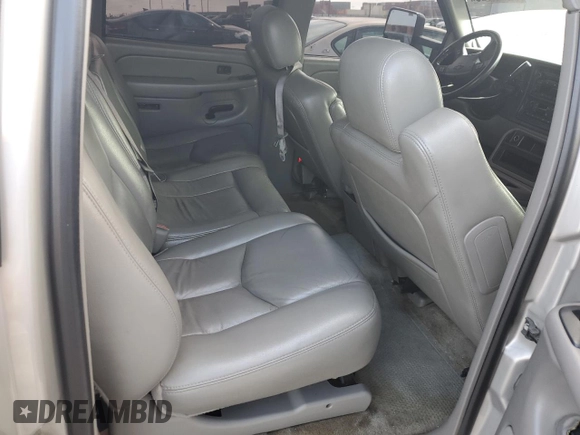 2004 Chevrolet Suburban LT with VIN 3GNEC16T34G267226, listed as a Copart auction lot 47104825 with 128,683 mi miles and Salvage Title. Bid and sale history available at carsss.com. Image 11.