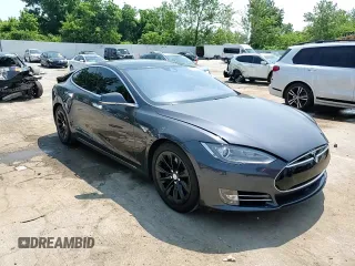 2016 Tesla Model S 90D с VIN 5YJSA1E28GF129962, выставлен на аукционе Copart как лот 59973365 с пробегом 57 944 миль миль и Списание • Salvage title. История ставок и продаж доступна на DreamBid. Изображение 13.