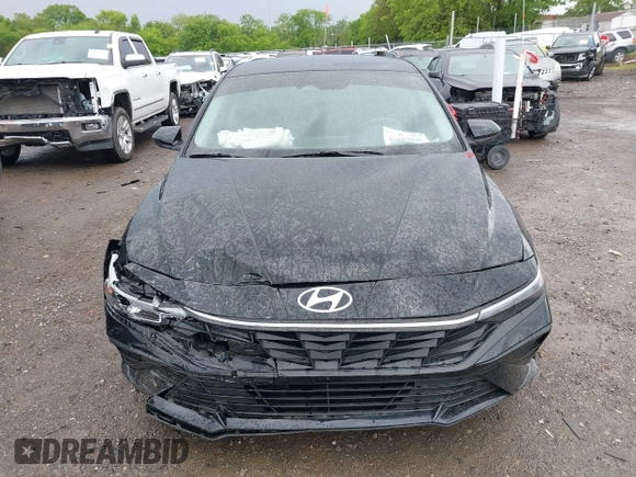 2024 Hyundai Elantra SE с VIN KMHLL4DG3RU829049, выставлен на аукционе IAAI как лот 42102549 с пробегом 12 021 миль миль и . История ставок и продаж доступна на DreamBid. Изображение 12.