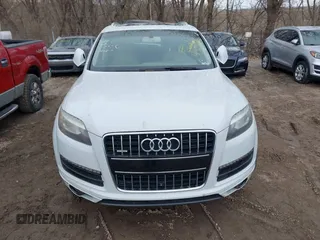2013 Audi Q7 3.0T Premium Plus with VIN WA1LGAFE1DD004407, listed as a IAAI auction lot 41520086 with 196,557 mi miles. Bid and sale history available at carsss.com. Image 6.