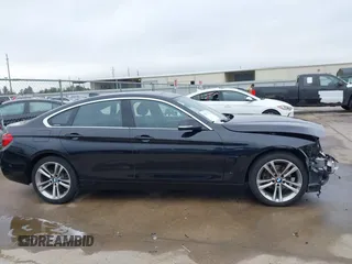 2019 BMW 4 Series 430i xDrive with VIN WBA4J3C50KBL09320, listed as a IAAI auction lot 41677736 with 73,277 mi miles. Bid and sale history available at carsss.com. Image 14.
