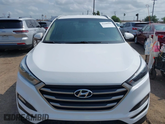 2016 Hyundai Tucson Limited with VIN KM8J33A2XGU030795, listed as a IAAI auction lot 42108969 with 117,418 mi miles. Bid and sale history available at carsss.com. Image 12.