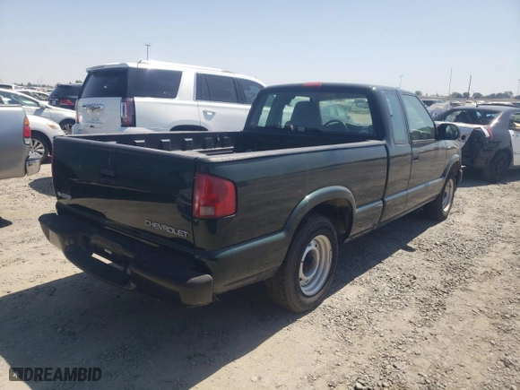 2003 Chevrolet S-10 with VIN 1GCCS19H638267297, listed as a Copart auction lot 69115764 with 53,056 mi miles and Salvage Title. Bid and sale history available at carsss.com. Image 3.