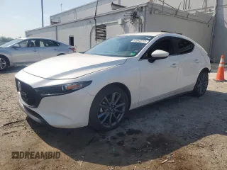 2022 Mazda 3 Select with VIN JM1BPAKL5N1502988, listed as a Copart auction lot 62892515 with 33,931 mi miles and Salvage title. Bid and sale history available at DreamBid. Image 1.